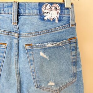 #43 Abercrombie & Fitch Ultra High Rise Ankle Straight Curve Love